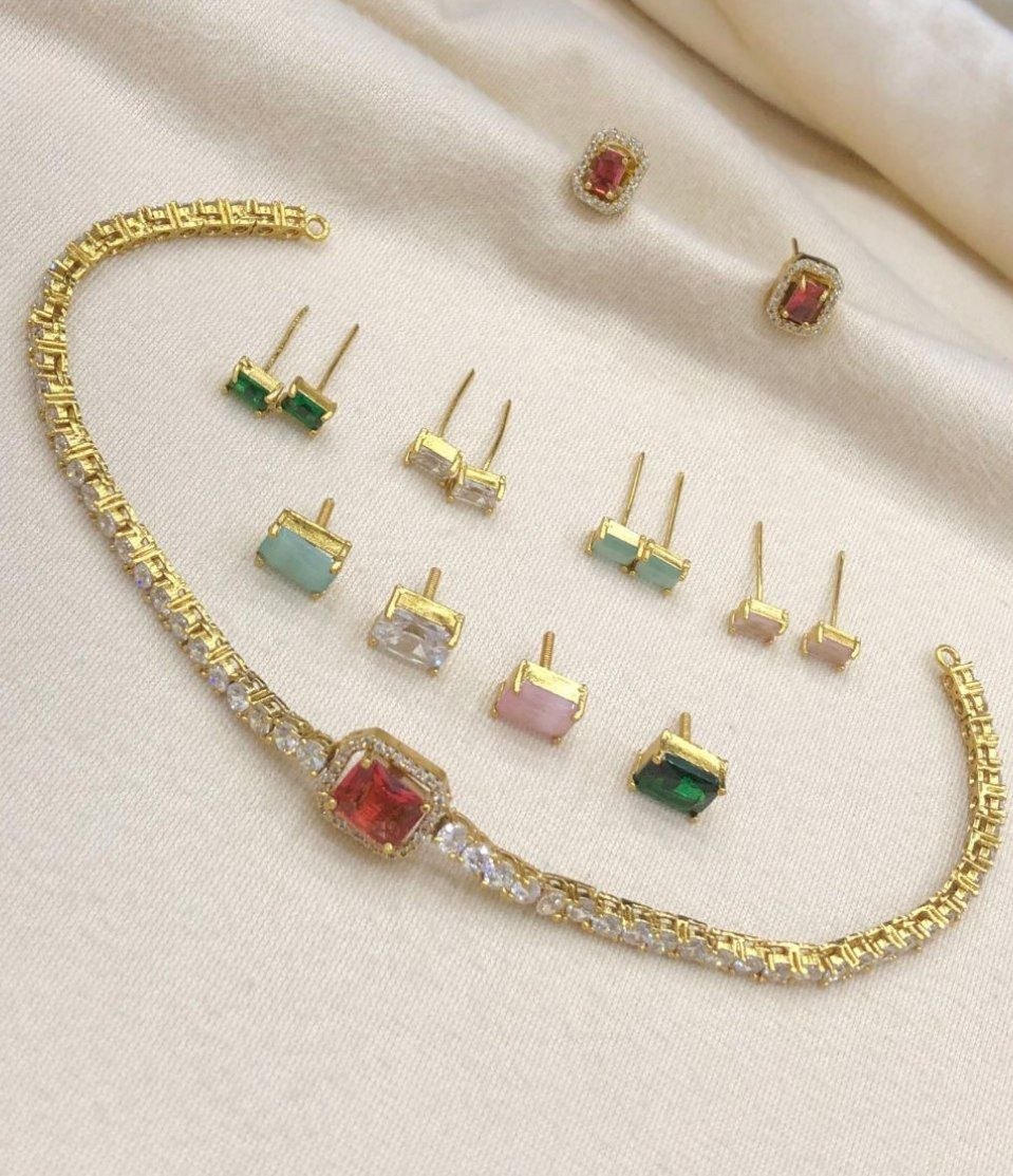 Crimson Spark Antique Exclusive Changeable Necklace set